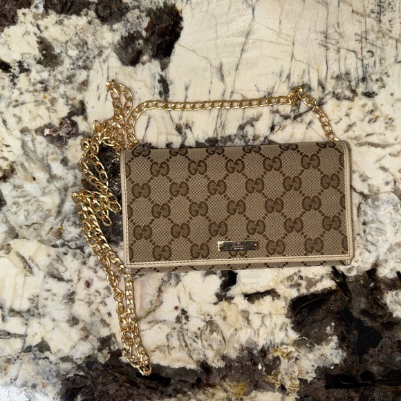 Gucci Brown and Beige Monogram Wallet - Picture 5 of 5